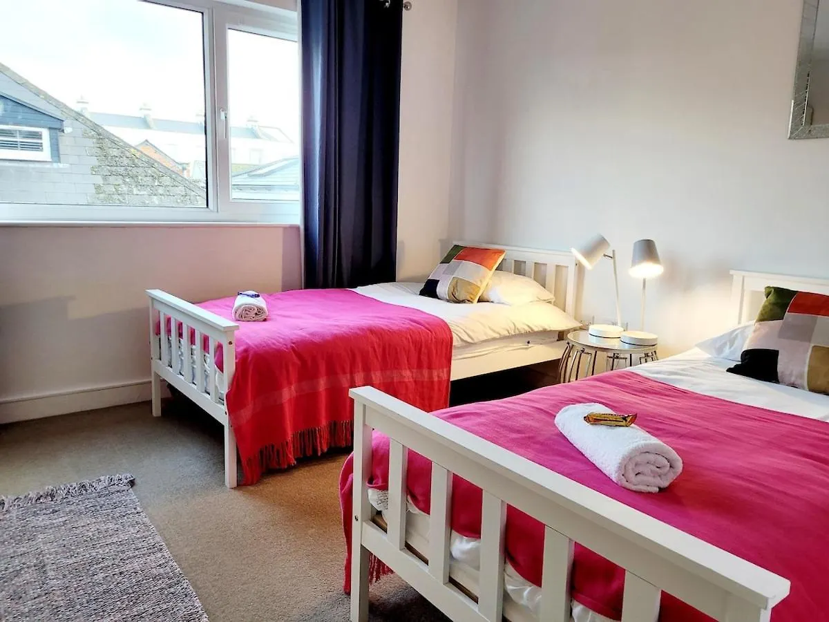 Apartment Cheltenham Town Centre Apartment, Private Parking