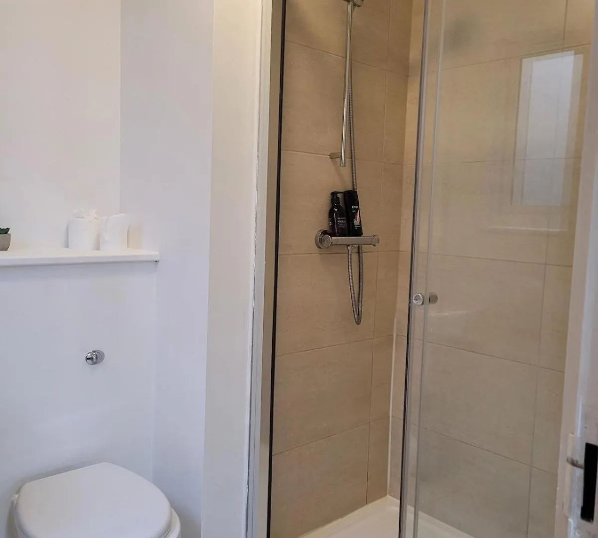 Apartment Cheltenham Town Centre Apartment, Private Parking
