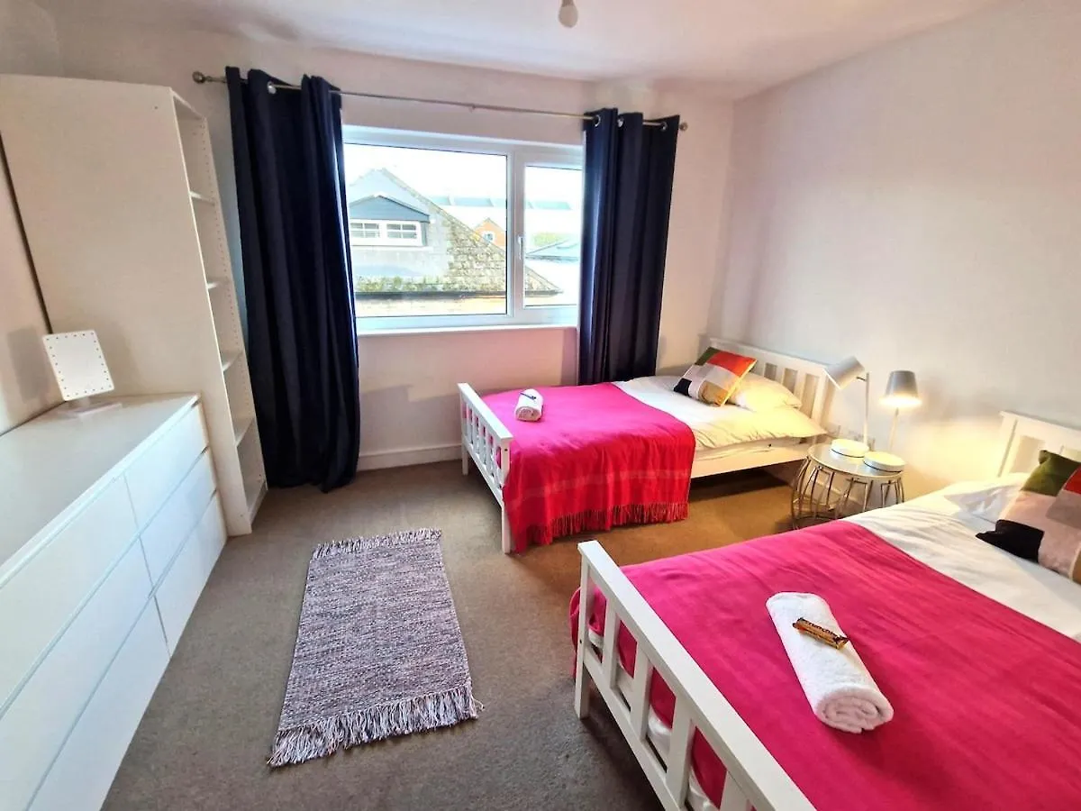 Apartment Cheltenham Town Centre Apartment, Private Parking